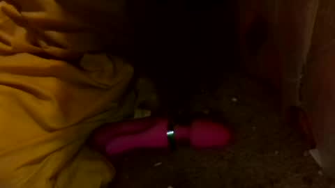 Snapshot of emoney8269 chatting on 09-21-25, 04:47 emoney8269 online show from 09-21-25, 04:47