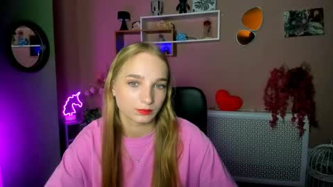 Snapshot of emori_maxon chatting on 05-11-26, 05:57 Emori online show from 05-11-26, 05:57