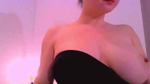 M online show from 04-09-26, 04:45