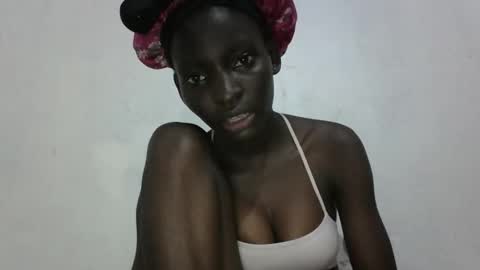 empress_ivy1 online show from 06-08-26, 05:57