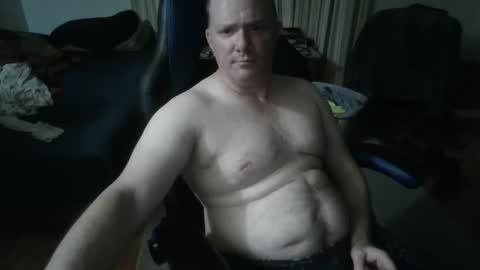Snapshot of emsguy1 chatting on 03-25-26, 04:29 Matt online show from 03-25-26, 04:29