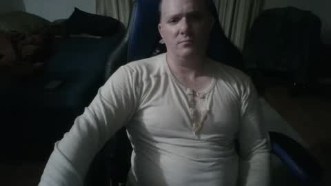 Snapshot of emsguy1 chatting on 03-29-26, 04:45 Matt online show from 03-29-26, 04:45
