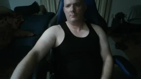 Snapshot of emsguy1 chatting on 05-16-26, 06:32 Matt online show from 05-16-26, 06:32