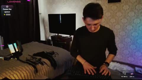 Snapshot of emveeboy96 chatting on 03-14-26, 08:42 emveeboy96 online show from 03-14-26, 08:42