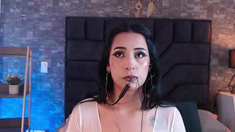 Emy   online show from 05-20-26, 07:09