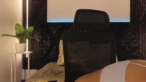 Emy online show from 11-27-25, 07:05