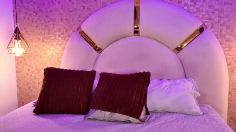 Emy  online show from 04-07-26, 11:43