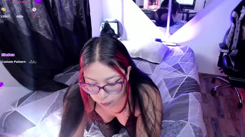 Im Emily would you like to help me reach 100  online show from 01-09-25, 06:47