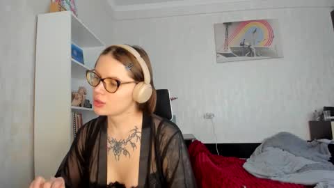 emydeliro online show from 05-06-26, 04:23