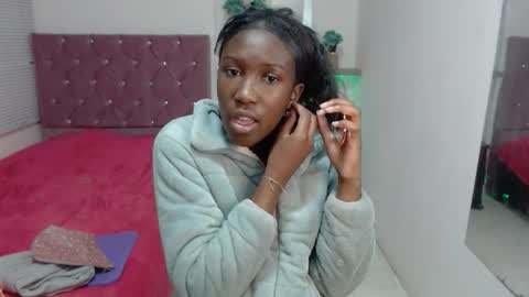 Snapshot of emyfuckpussy chatting on 10-17-25, 12:08 emyfuckpussy online show from 10-17-25, 12:08