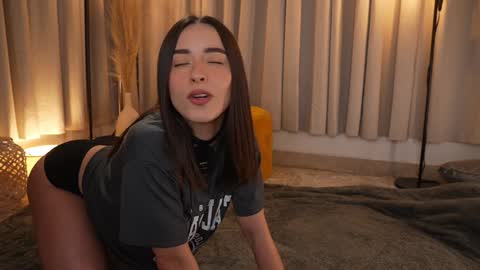 Eimi3 online show from 11-12-25, 06:30