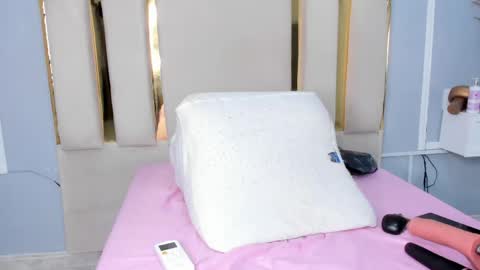 Snapshot of emysandoval chatting on 05-21-26, 01:07 Emy online show from 05-21-26, 01:07