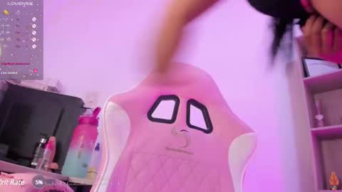 Snapshot of emysweett11 chatting on 02-20-25, 04:36 emy online show from 02-20-25, 04:36