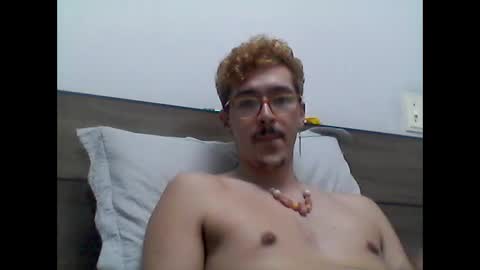 Snapshot of en11gma chatting on 03-15-26, 03:23 en11gma online show from 03-15-26, 03:23