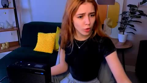 Snapshot of enchanted_bella chatting on 03-03-26, 10:43 enchanted_bella online show from 03-03-26, 10:43