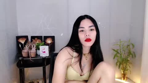 Snapshot of enchantress_mia03 chatting on 05-29-26, 03:10 enchantress_mia03 online show from 05-29-26, 03:10