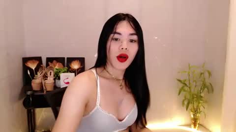 enchantress_mia03 online show from 05-31-26, 04:09