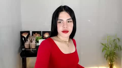 enchantress_mia03 online show from 06-02-26, 09:33