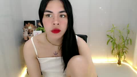 enchantress_mia03 online show from 06-24-26, 08:02