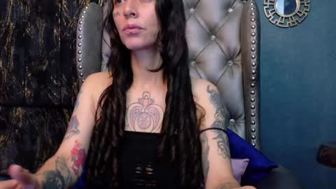 Snapshot of enchantressqueen chatting on 05-14-26, 12:23 EnchantressQueen online show from 05-14-26, 12:23