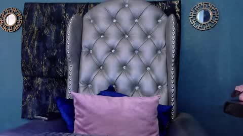 Snapshot of enchantressqueen chatting on 05-25-26, 12:44 EnchantressQueen online show from 05-25-26, 12:44