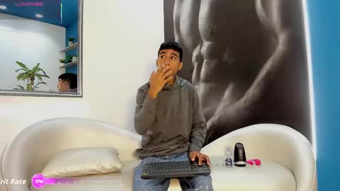 Ender online show from 11-18-25, 01:48