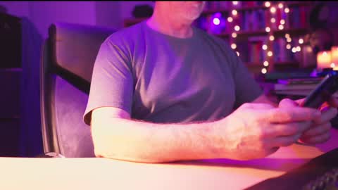 uk online show from 12-24-24, 12:11