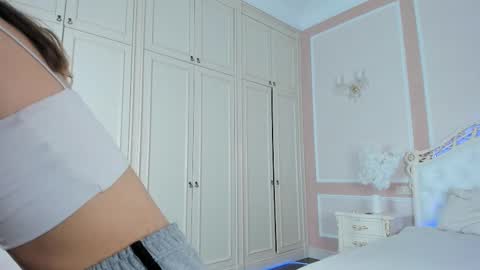 Snapshot of engeldaffin chatting on 02-11-25, 06:44 Sofia online show from 02-11-25, 06:44