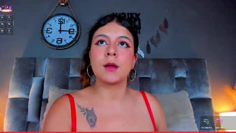 Snapshot of engelstone_ chatting on 02-13-25, 11:15 E N G E L online show from 02-13-25, 11:15