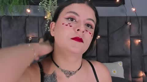 Snapshot of engelstone_ chatting on 10-31-25, 05:25 E N G E L online show from 10-31-25, 05:25