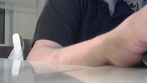 Snapshot of engin_83 chatting on 06-27-26, 10:04 engin_83 online show from 06-27-26, 10:04