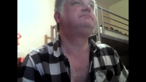 englishguysurrey online show from 10-24-25, 05:59