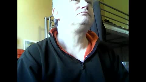 englishguysurrey online show from 10-28-25, 09:02