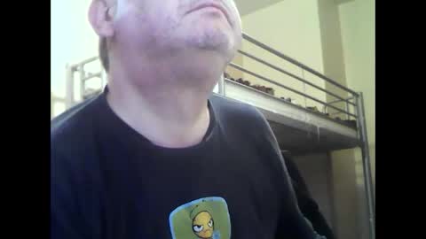 englishguysurrey online show from 11-26-25, 07:31