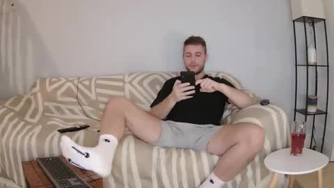 Englishladxxx online show from 12-15-25, 11:09