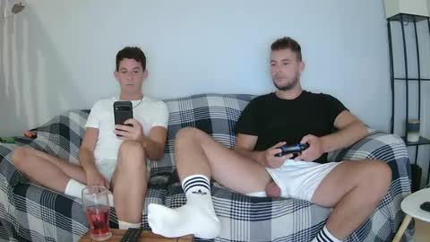 Snapshot of englishladxxx chatting on 06-21-26, 01:57 Englishladxxx online show from 06-21-26, 01:57
