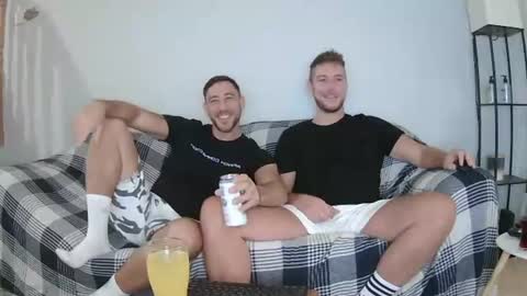 Snapshot of englishladxxx chatting on 07-18-26, 04:11 Englishladxxx online show from 07-18-26, 04:11