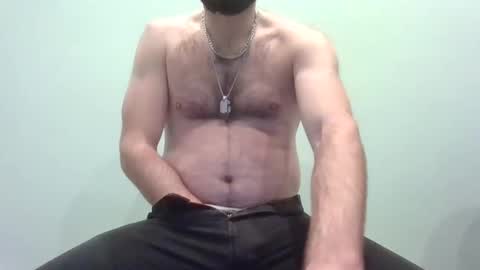 Snapshot of englishphatcock chatting on 10-24-25, 03:30 Happy online show from 10-24-25, 03:30