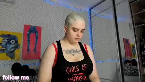 Snapshot of enigmastella chatting on 12-14-25, 11:37 enigmastella online show from 12-14-25, 11:37