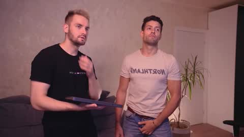 Johnny online show from 09-12-25, 10:54