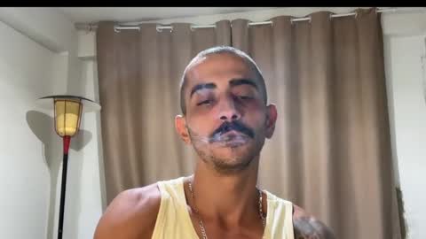 Snapshot of enjoythetrip chatting on 12-10-24, 01:22 Luke online show from 12-10-24, 01:22