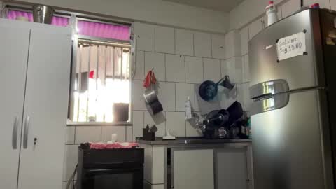 Snapshot of enjoythetrip chatting on 12-01-25, 09:47 Luke online show from 12-01-25, 09:47