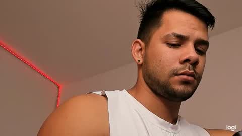 Snapshot of enmanuelgutierrez40 chatting on 01-06-26, 02:32 enmanuelgutierrez40 online show from 01-06-26, 02:32