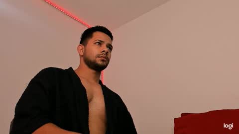 Snapshot of enmanuelgutierrez40 chatting on 01-09-26, 12:30 enmanuelgutierrez40 online show from 01-09-26, 12:30