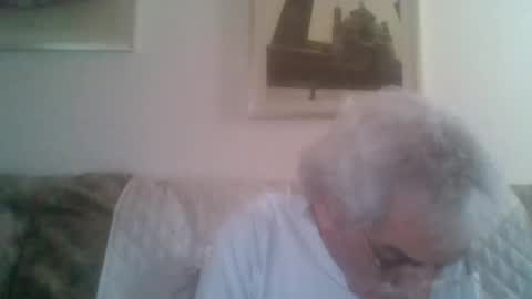 Snapshot of ennio191271 chatting on 07-11-26, 11:13 ennio191271 online show from 07-11-26, 11:13