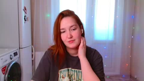 Snapshot of enorolve chatting on 01-07-25, 01:24 Horny Mary online show from 01-07-25, 01:24