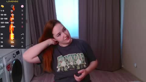 Snapshot of enorolve chatting on 02-14-25, 02:12 Horny Mary online show from 02-14-25, 02:12