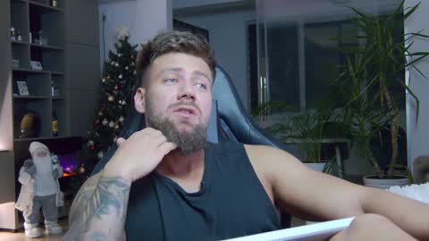 Erik online show from 01-04-25, 06:40