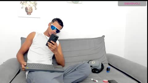 enrique online show from 01-05-25, 03:45