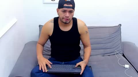 enrique online show from 01-07-25, 06:14